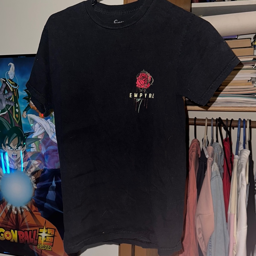 Empyre short sleeve rose tee
